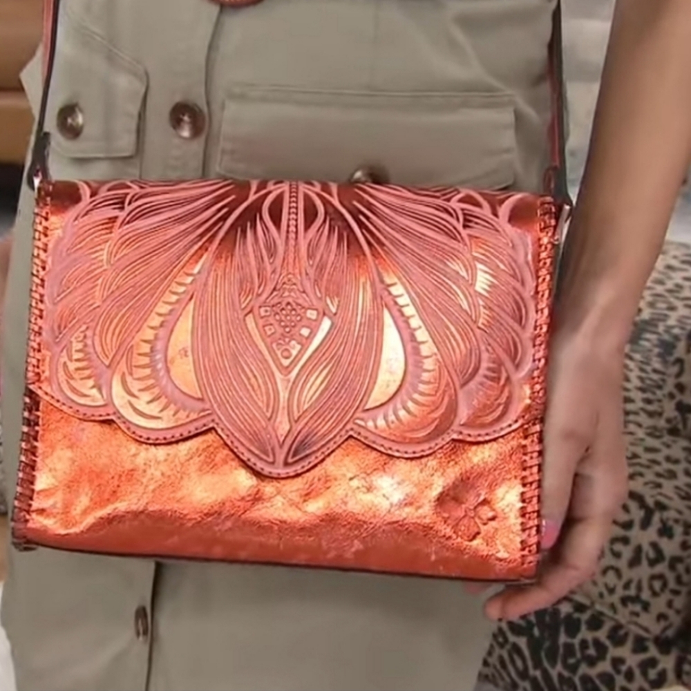 《 Patricia Nash 》 Tooled Leather Sarola Bag